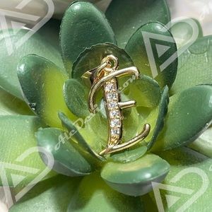 E Initial Pendant (gold plated)
